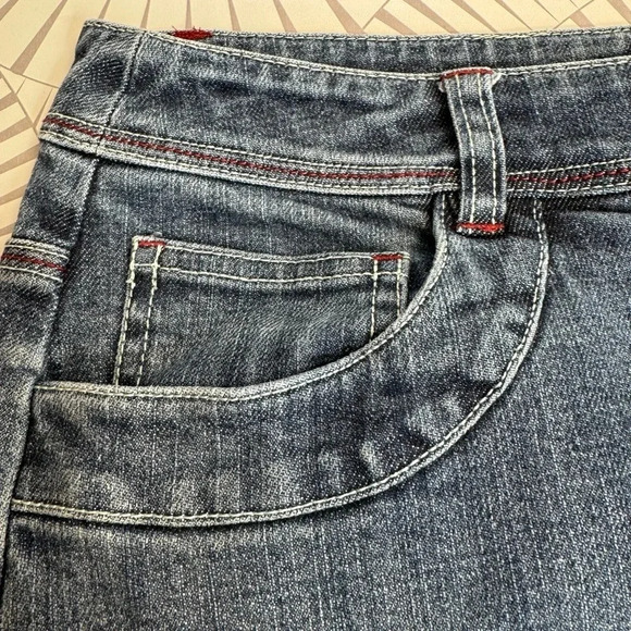 Boden Women’s Blue Denim Skirt with Red Stitching Pockets Zipper/Button Closure‎ - Picture 6 of 9
